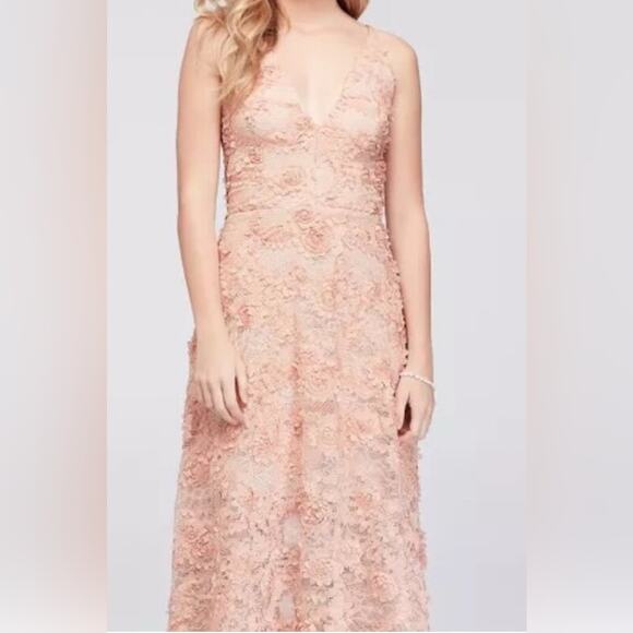 Xscape Peach Lace Maxi Dress With 3D Floral Appliqué Size 14 - Picture 2 of 8